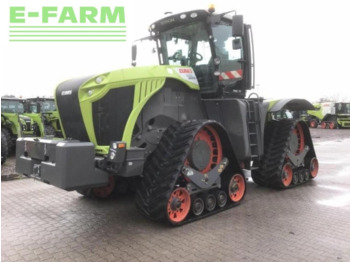 Farm tractor CLAAS Xerion 5000