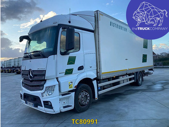 Box truck MERCEDES-BENZ Actros