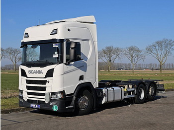 Container transporter/ Swap body truck Scania R450 6x2*4: picture 2