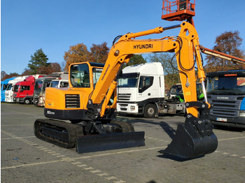 Crawler excavator HYUNDAI