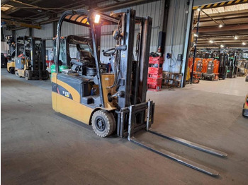 Electric forklift CATERPILLAR EP