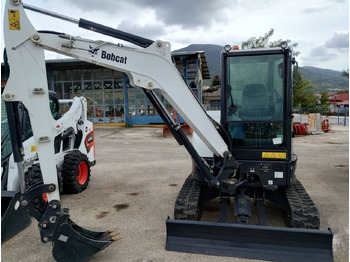 Mini excavator BOBCAT E35