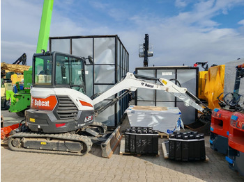 Mini excavator BOBCAT E35