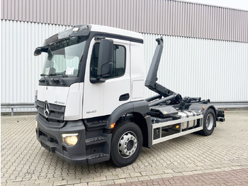 Hook lift truck MERCEDES-BENZ Actros 1840