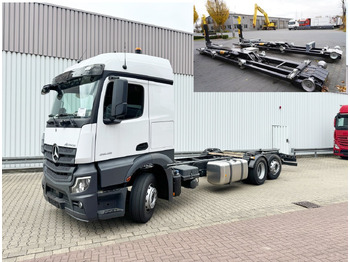 Hook lift truck MERCEDES-BENZ Actros 2545