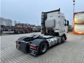 Volvo FH 13.420 GLOBETROTTER XL + SPOILERS, 4x2, Euro5, Lifting 5th Wheel, VEB, NL Truck leasing Volvo FH 13.420 GLOBETROTTER XL + SPOILERS, 4x2, Euro5, Lifting 5th Wheel, VEB, NL Truck: picture 4