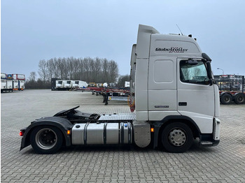 Volvo FH 13.420 GLOBETROTTER XL + SPOILERS, 4x2, Euro5, Lifting 5th Wheel, VEB, NL Truck leasing Volvo FH 13.420 GLOBETROTTER XL + SPOILERS, 4x2, Euro5, Lifting 5th Wheel, VEB, NL Truck: picture 3