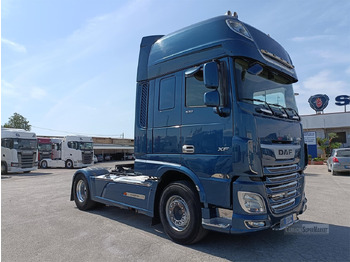 Tractor unit DAF XF 530