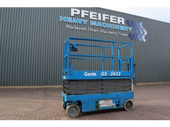 Scissor lift GENIE