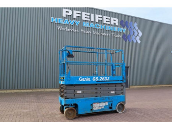 Scissor lift GENIE