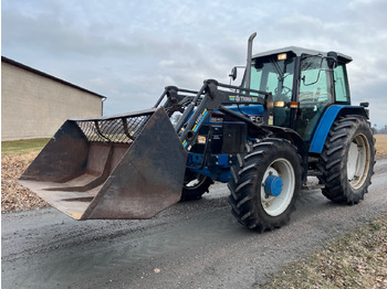 Farm tractor FORD