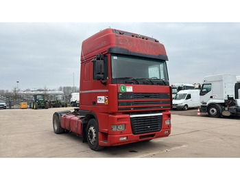 Tractor unit DAF 95 XF 430 (EURO 2 / BOITE MANUELLE / MANUAL GEARBOX / MANUAL PUMP): picture 3