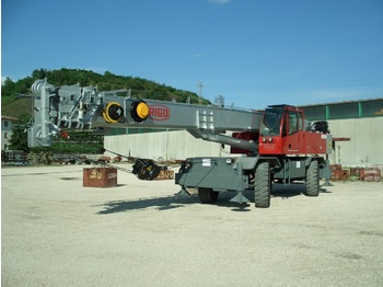 Rough terrain crane