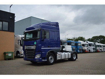 Tractor unit DAF XF 106 440