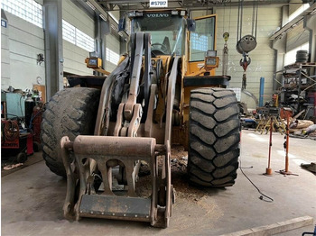 Bulldozer Volvo L220D: picture 2