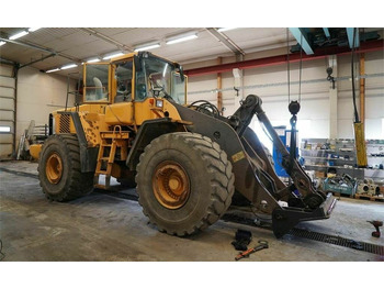 Bulldozer VOLVO L220E