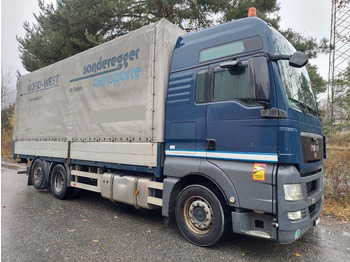 Curtainsider truck MAN TGX 26.440