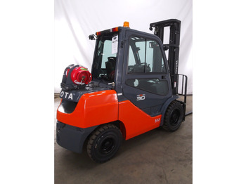 LPG forklift Toyota 02-8FGF 30: picture 2