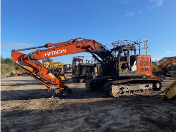 Crawler excavator HITACHI ZX225USLC-6