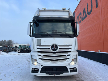 Tractor unit Mercedes-Benz Actros 2553 6x2 ADR: picture 4