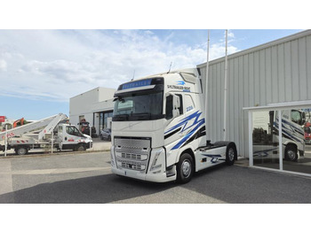 Tractor unit VOLVO FH 500