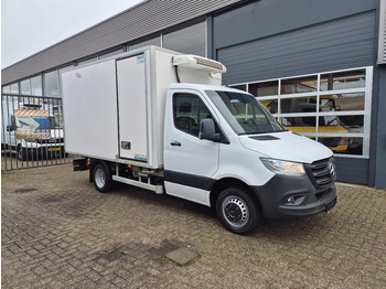 Refrigerated delivery van MERCEDES-BENZ Sprinter 516