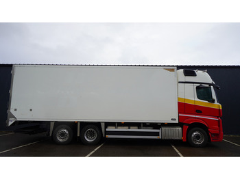 Refrigerator truck Mercedes-Benz ACTROS 2745 6X2 FRIGO 860.000KM: picture 2