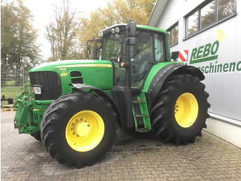 Farm tractor JOHN DEERE 7530