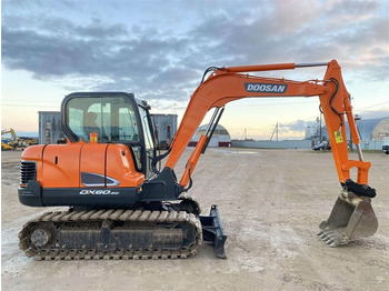 Mini excavator Doosan DX 60 C: picture 3