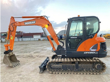 Mini excavator Doosan DX 60 C: picture 2