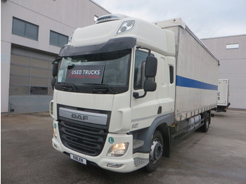 Curtainsider truck DAF CF 320