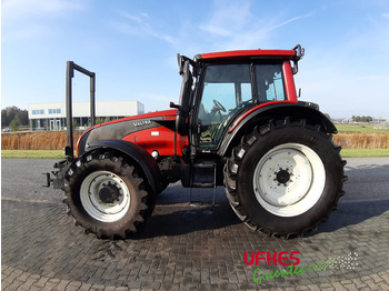 Farm tractor VALTRA T151