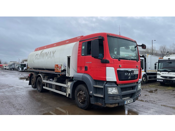 Tank truck MAN TGS 26.320