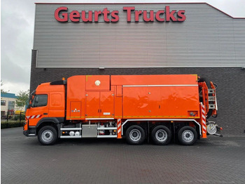 Vacuum truck VOLVO FMX