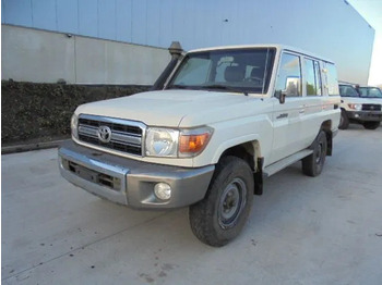 Car TOYOTA Land Cruiser