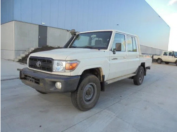 Car TOYOTA Land Cruiser