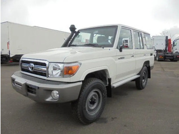 Car TOYOTA Land Cruiser