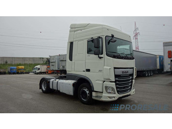 Tractor unit DAF XF 460