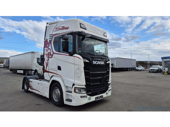 Tractor unit SCANIA S 500