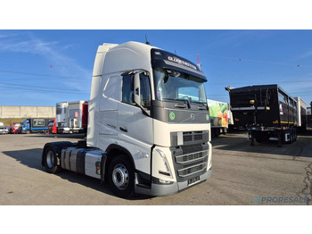 Tractor unit VOLVO FH 500