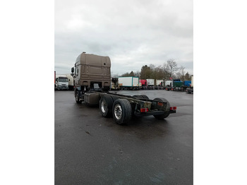 Cab chassis truck DAF XF 105.510 6x2: picture 3