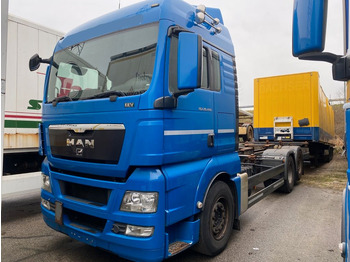 Container transporter/ Swap body truck MAN TGX 26.440