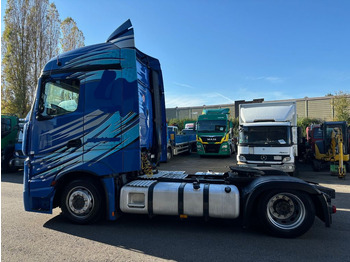 Tractor unit MERCEDES-BENZ