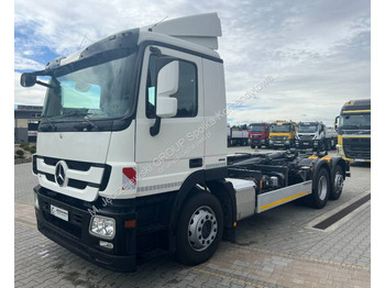 Hook lift truck MERCEDES-BENZ Actros 2541