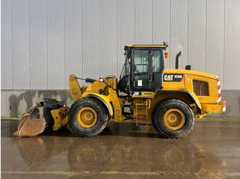 Wheel loader CATERPILLAR 926M