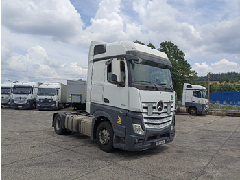 Tractor unit MERCEDES-BENZ Actros 1845