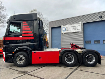 Tractor unit MERCEDES-BENZ Actros 3351