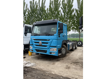 Tractor unit SINOTRUK HOWO