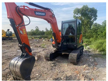 Crawler excavator DOOSAN DX60-9C