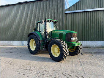 Farm tractor JOHN DEERE 6820